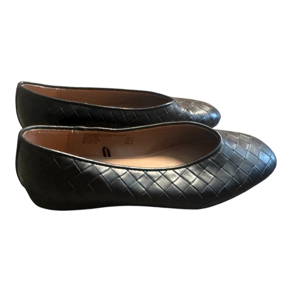 Free Assembly Ballet Flats Women 7 Black Excellent Woven Textured Round Toe